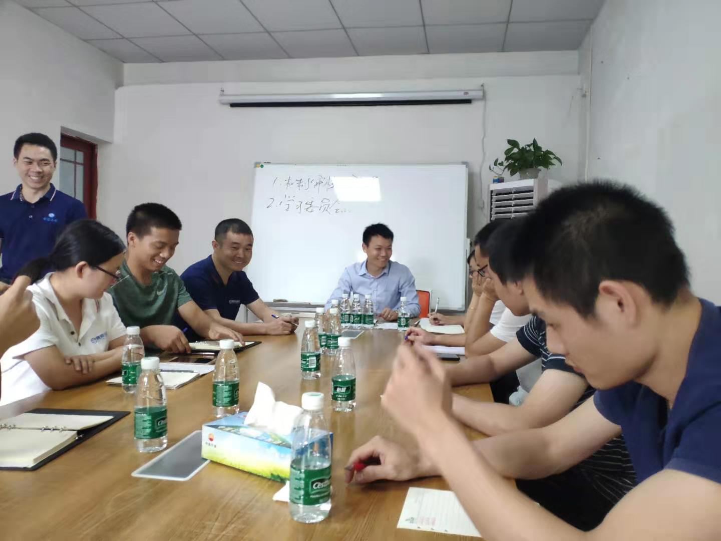 成立學(xué)習(xí)委員會，有效組織高效執(zhí)行