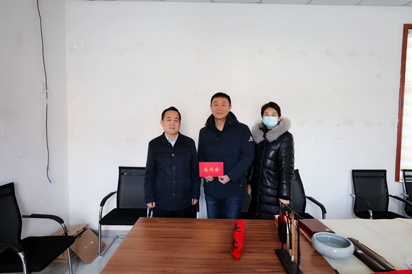 山東三箭集團多層次、多角度、多形式開展新春慰問送關(guān)懷活動